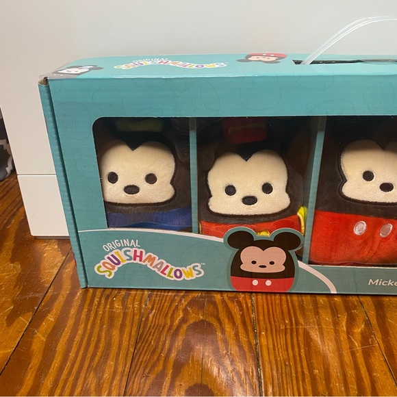 Squishmallow Mickey Mouse Through the Years Box Set - Picture 3 of 11